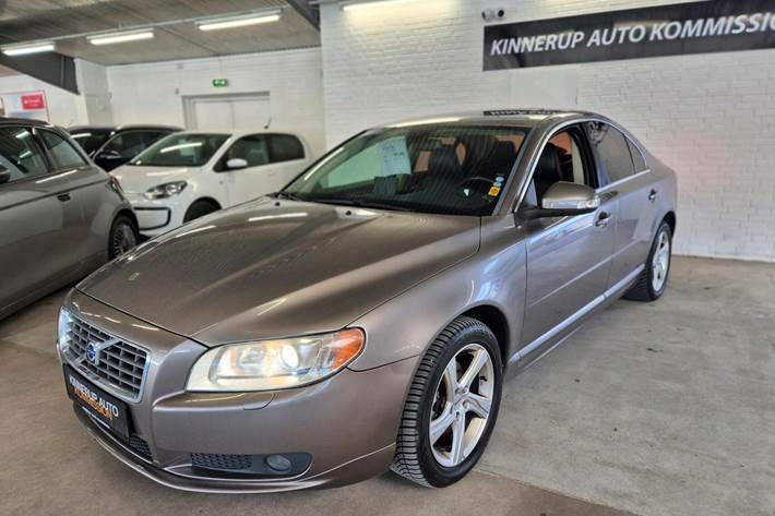 Sort Volvo S80 fra 2006