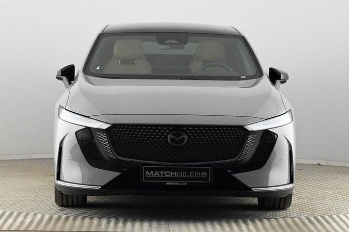 Grå Mazda 6e fra 2026