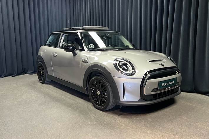 Sølv Mini Cooper fra 2022