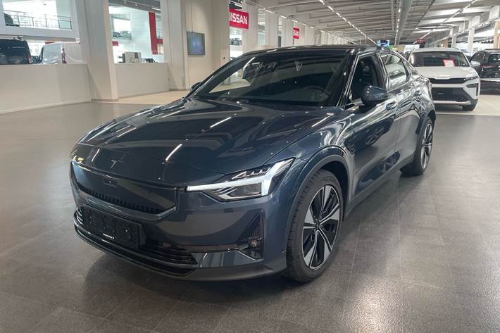 Blå Polestar 2 fra 2023