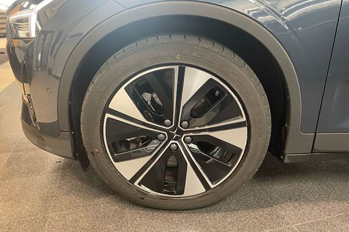 Blå Polestar 2 fra 2023