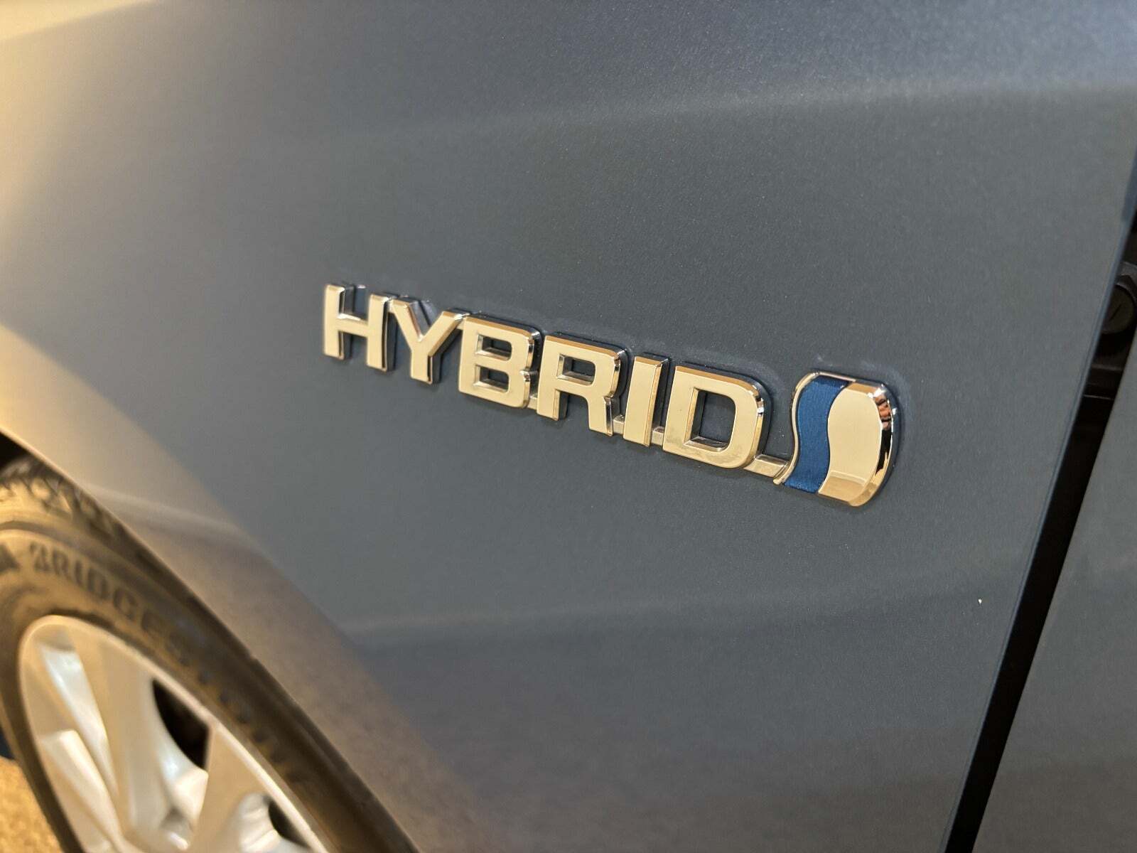 Blå Toyota Auris fra 2017
