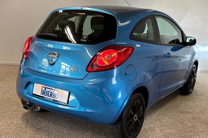 Blå Ford Ka fra 2010