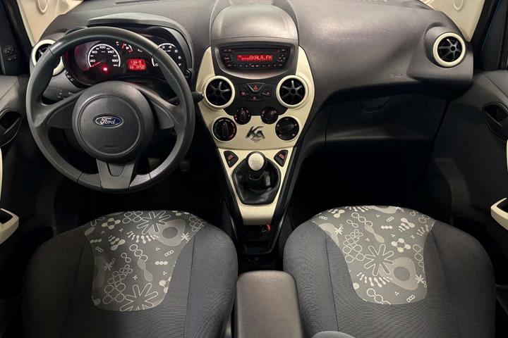 Blå Ford Ka fra 2010