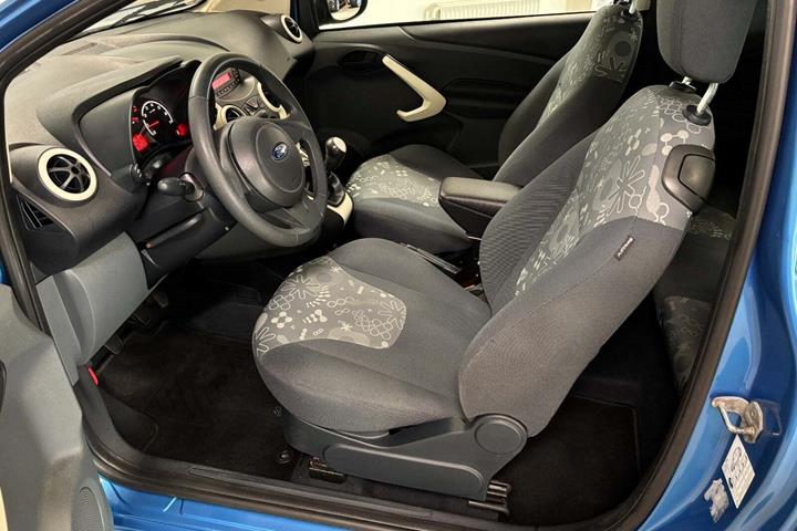 Blå Ford Ka fra 2010