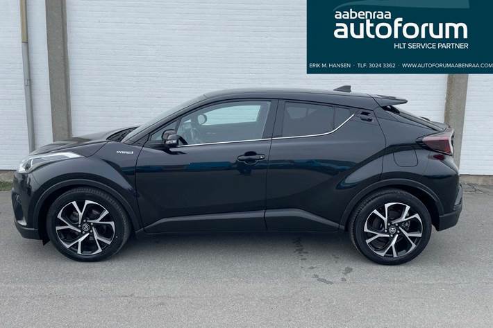 Sort Toyota C-HR fra 2018