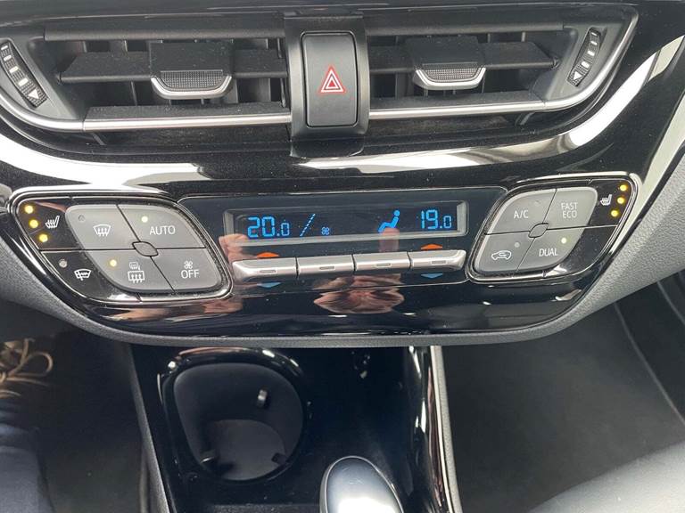 Toyota C-HR 1,8 Hybrid C-LUB Premium Selected CVT