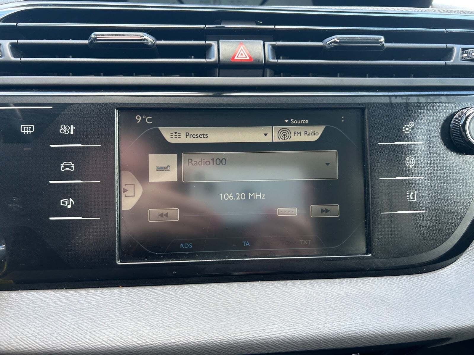 Grå Citroën Grand C4 Picasso fra 2017