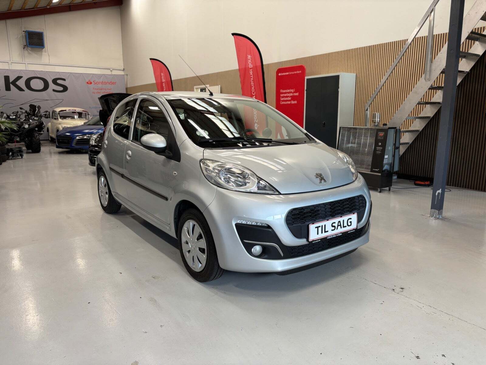 Sølv Peugeot 107 fra 2013