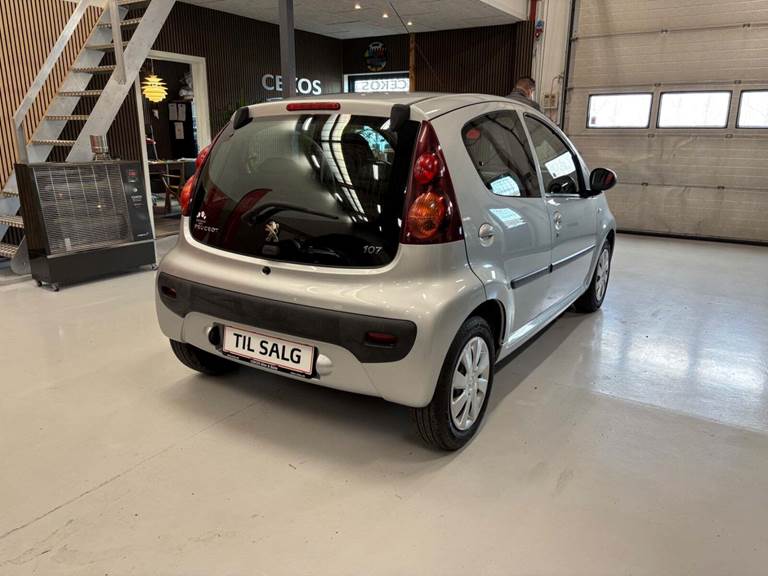 Peugeot 107 1,0 Champion Air