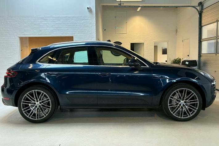 Blå Porsche Macan S fra 2015