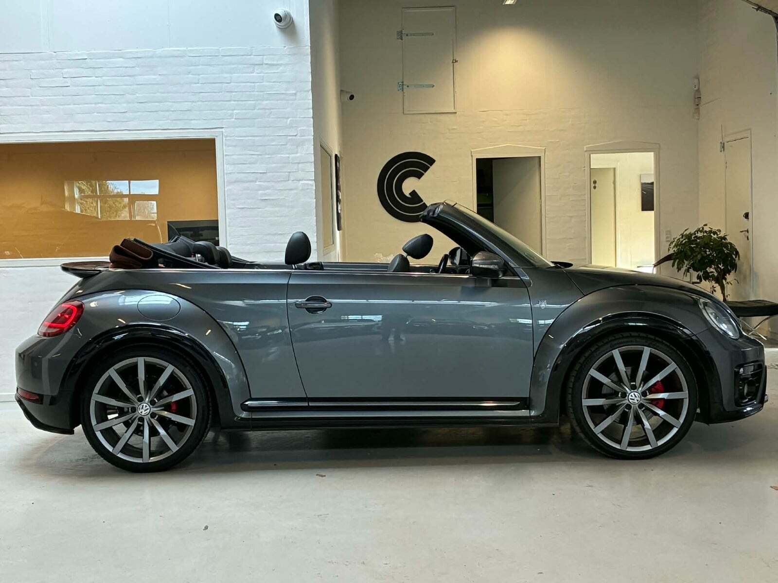 VW The Beetle 2,0 TSi 220 Karmann DSG