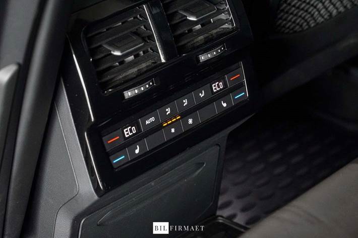 Hvid VW Touareg fra 2018