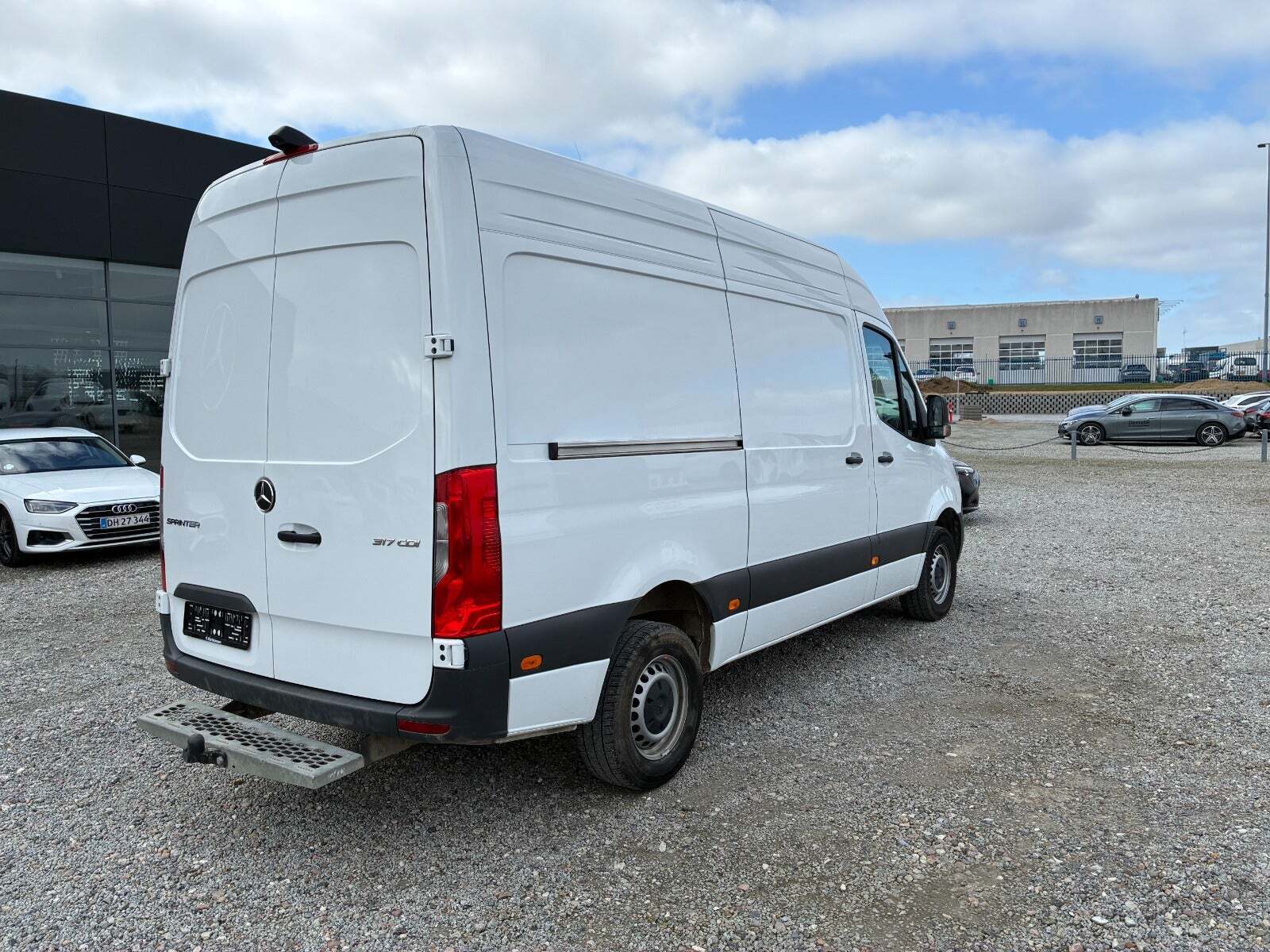 Mercedes Sprinter 317 2,0 CDi A2 Kassevogn aut. RWD