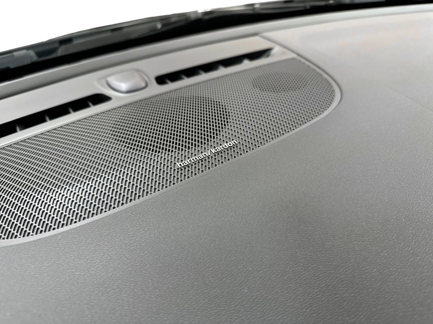 Sort Volvo EX40 fra 2026