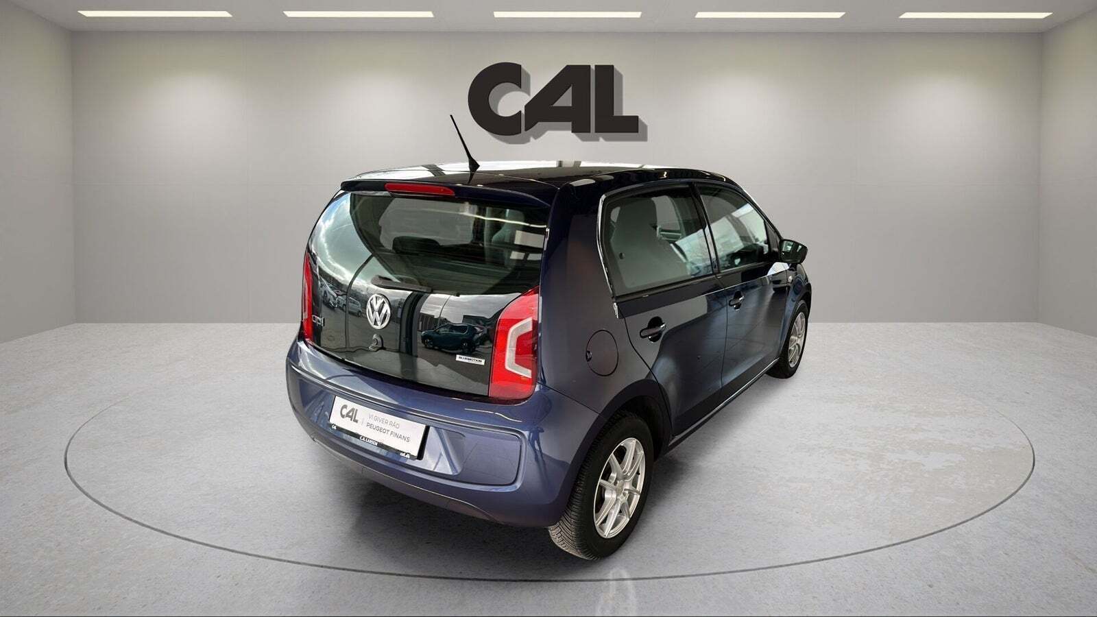 Blå VW UP! fra 2015