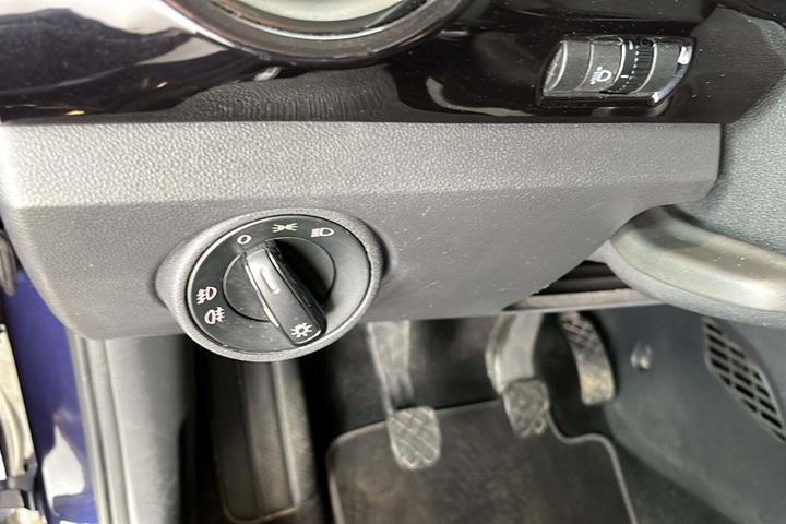 Blå VW UP! fra 2015