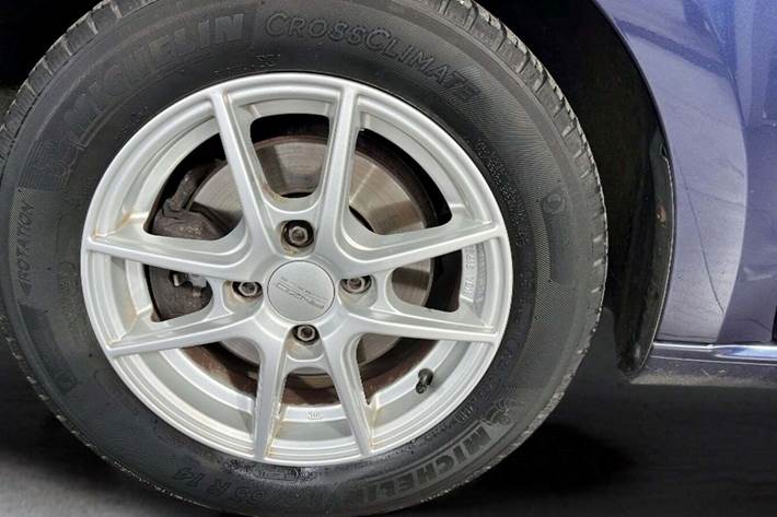 Blå VW UP! fra 2015