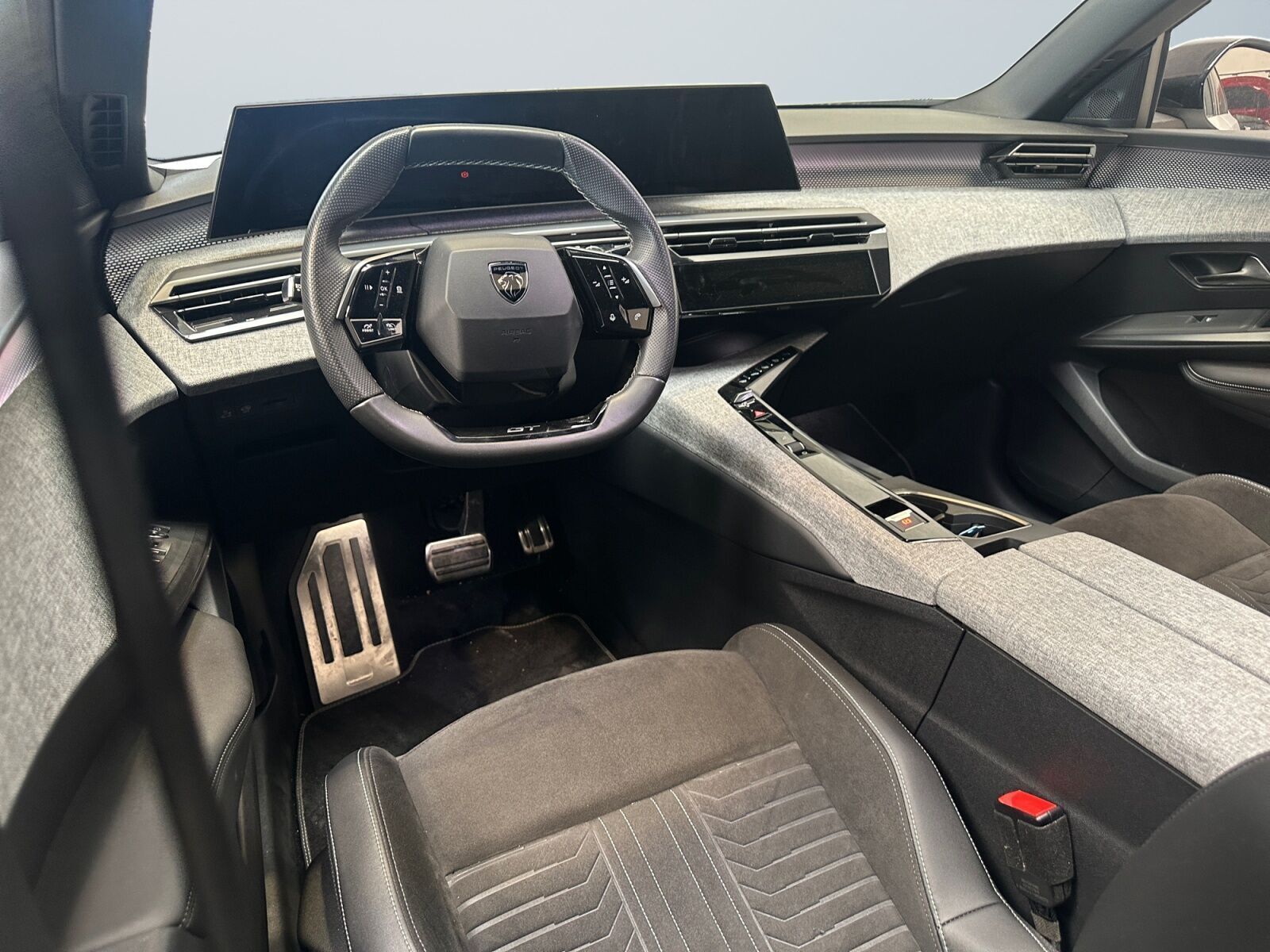 Peugeot e-3008 77 GT Pack