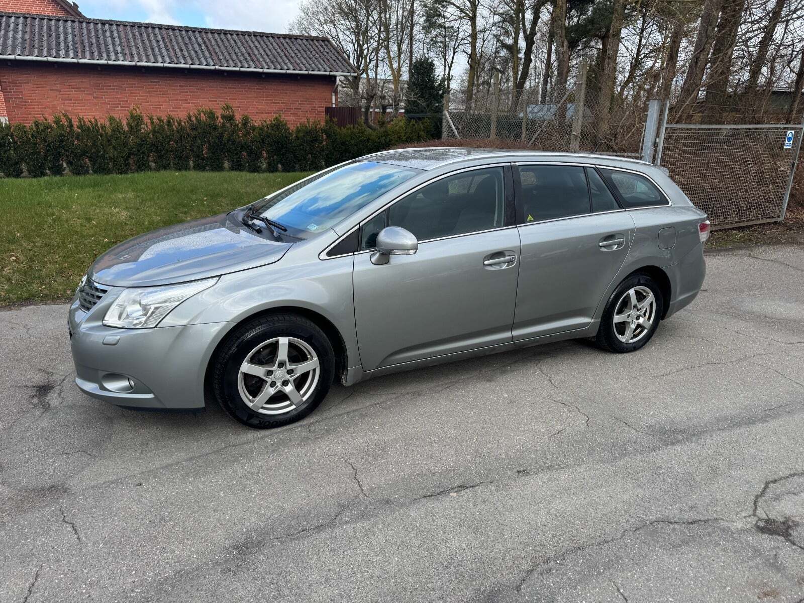 Toyota Avensis 1,8 VVT-i T2 Business stc.