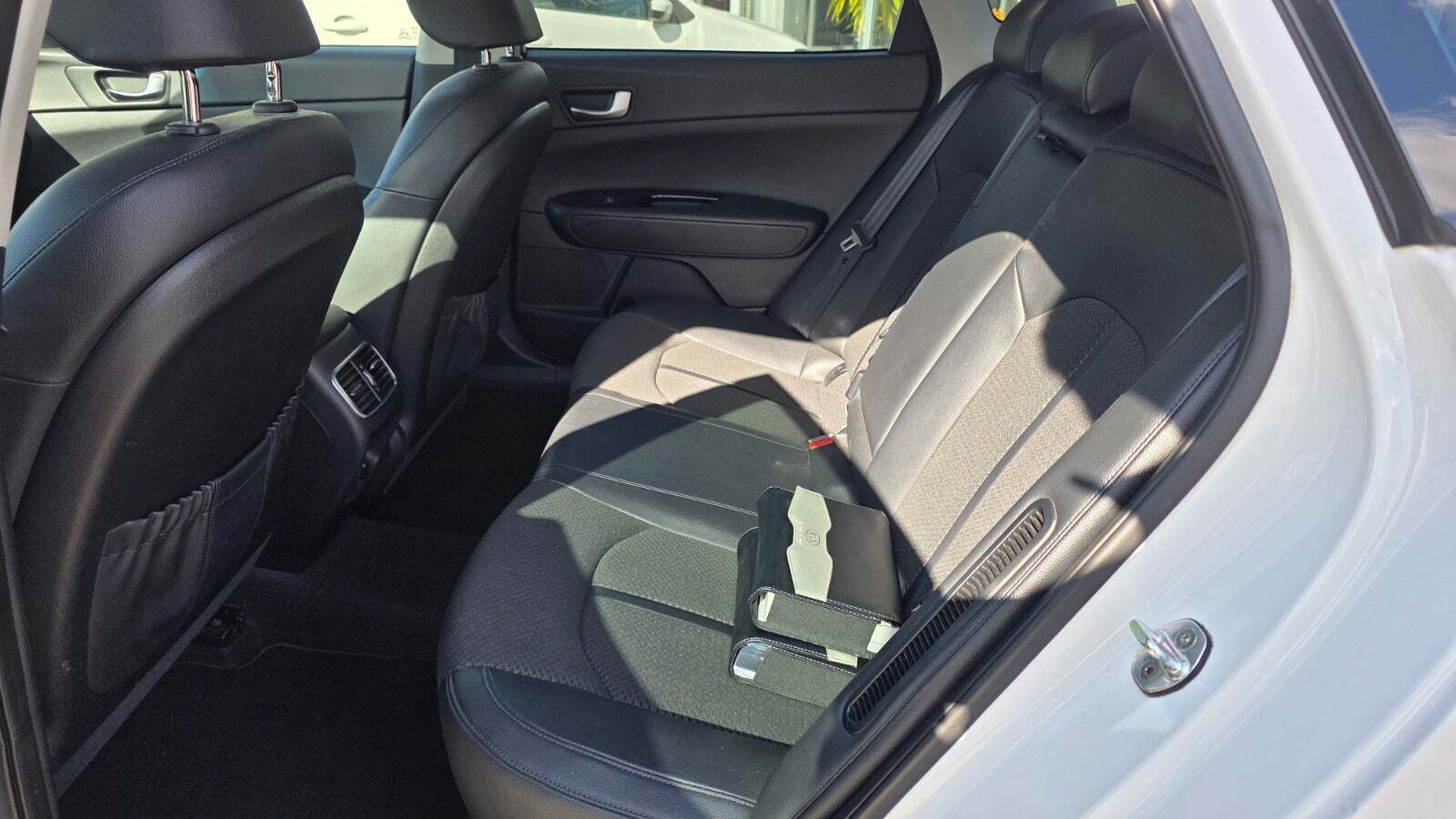 Hvid Kia Optima fra 2017