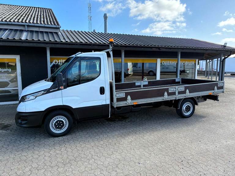 Iveco Daily 3,0 35S18 4100mm Lad AG8