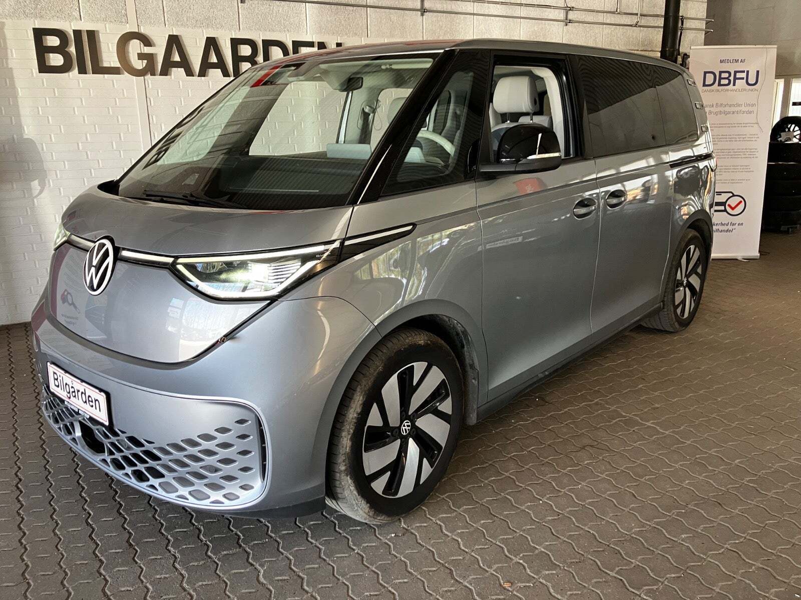 VW ID.Buzz 77 Pro SWB