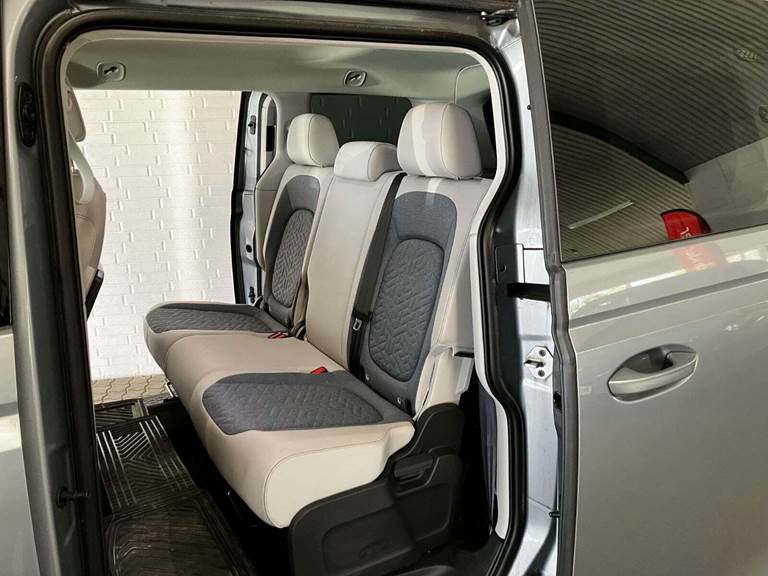 VW ID.Buzz 77 Pro SWB