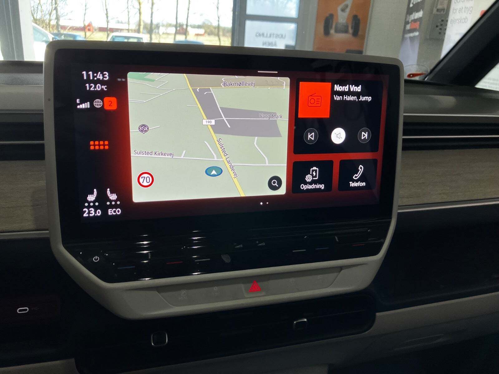 Grå VW ID.Buzz fra 2024