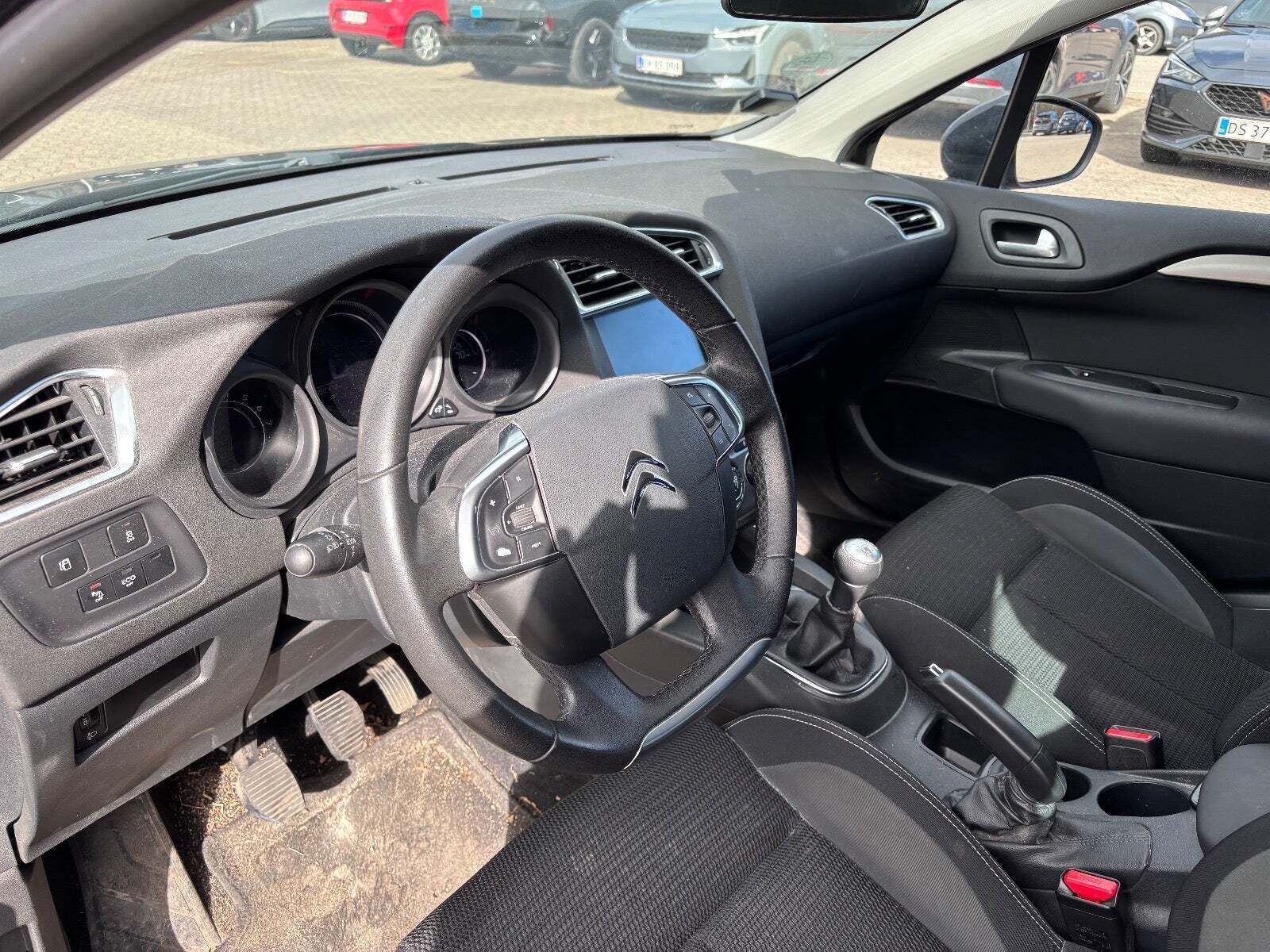 Sort Citroën C4 fra 2018