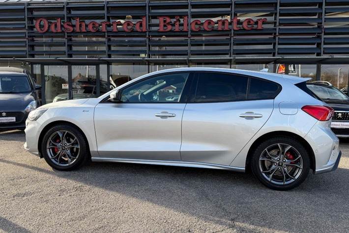 Sølv Ford Focus fra 2021