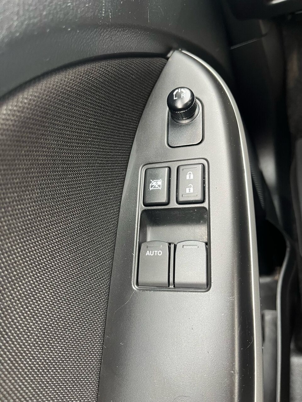 Grå Suzuki Baleno fra 2019