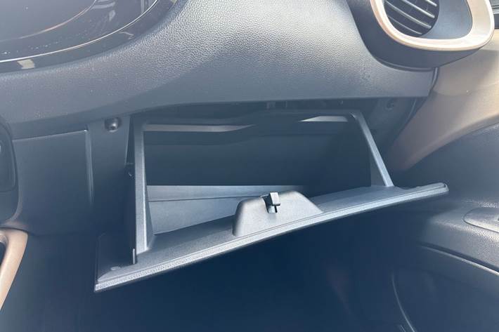 Beige Toyota Aygo X fra 2022