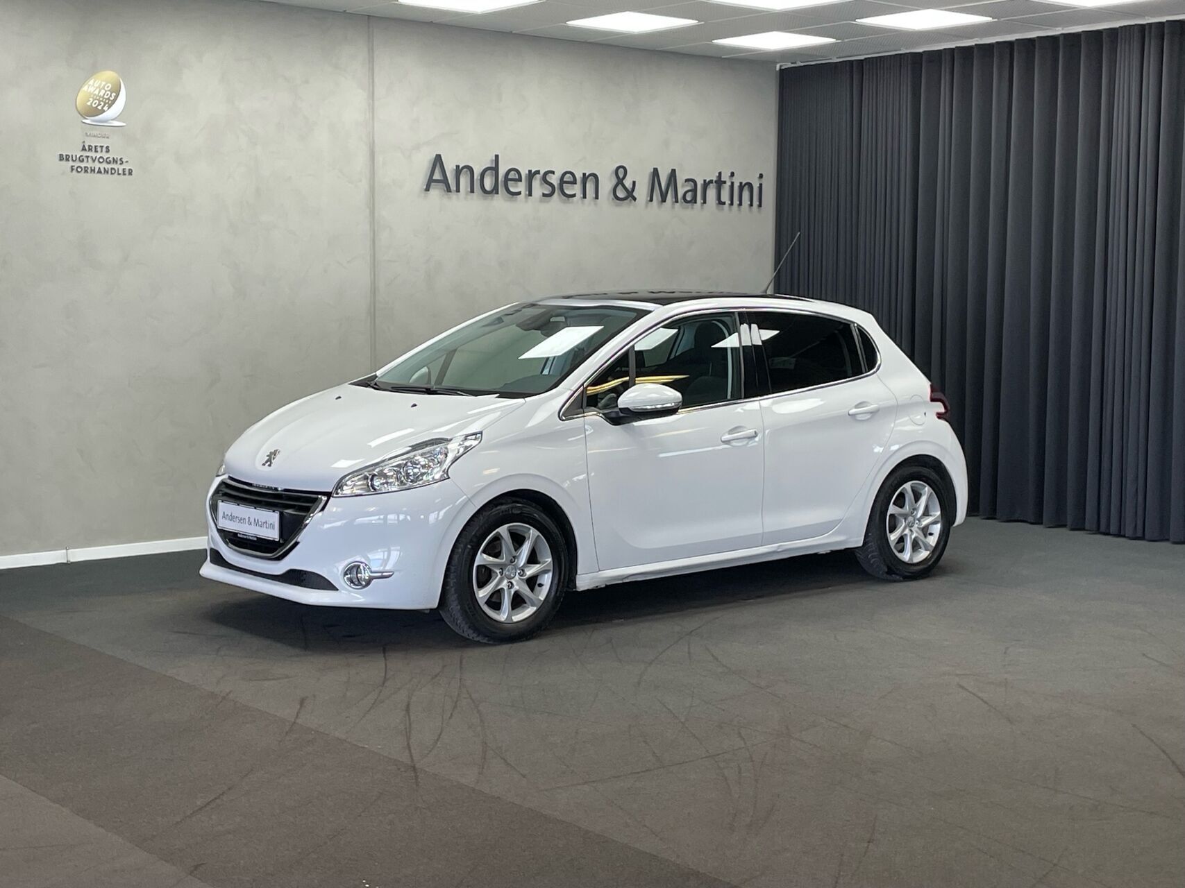 Peugeot 208 1,2 VTi Supreme 82HK 5d