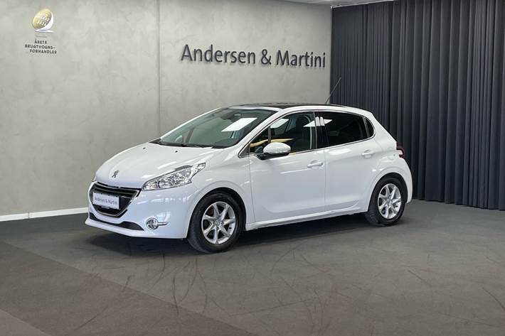 Hvid Peugeot 208 fra 2015