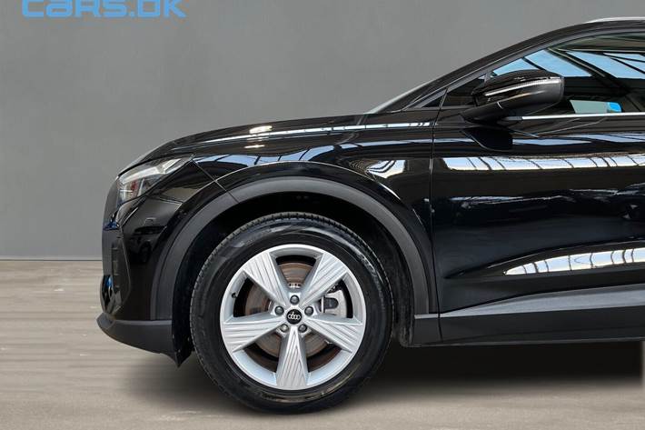 Sort Audi Q4 fra 2024