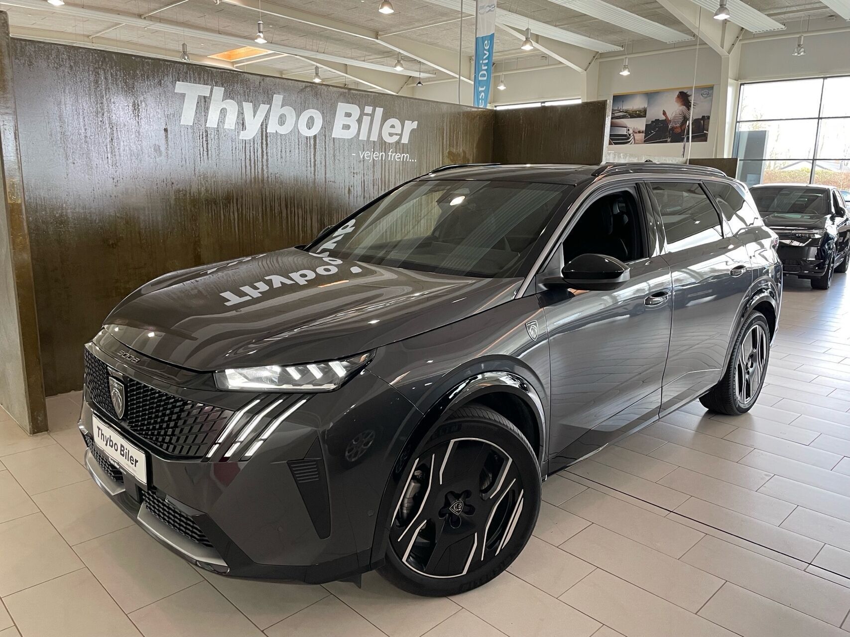 Peugeot e-5008 EL GT Pack 210HK 5d Aut.