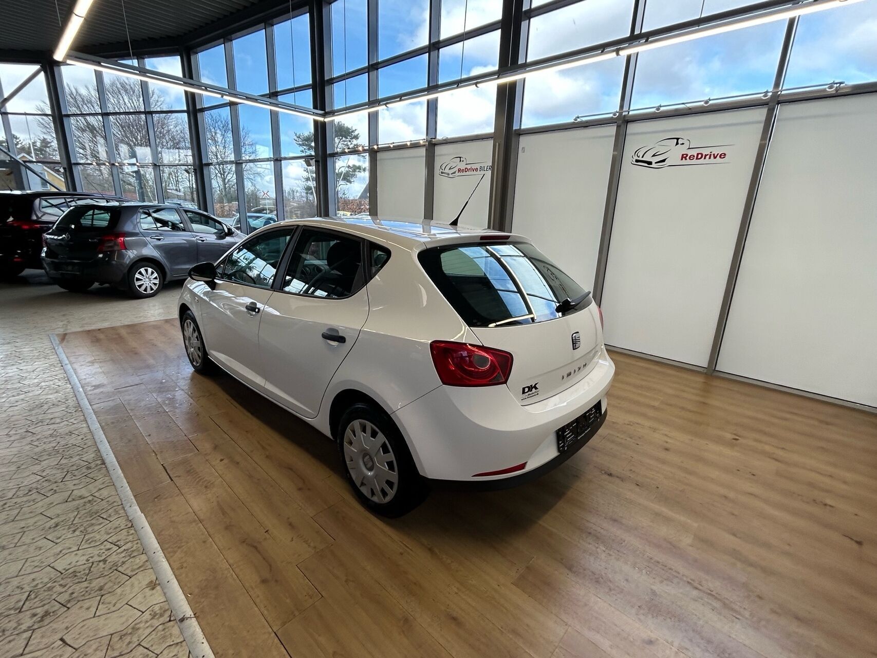 Seat Ibiza 1,2 12V Reference 70HK 3d