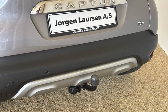 Grå Renault Captur fra 2017