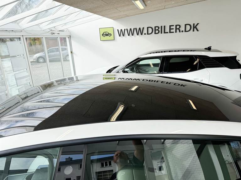 Tesla Model Y EL Long Range AWD 514HK 5d Aut.