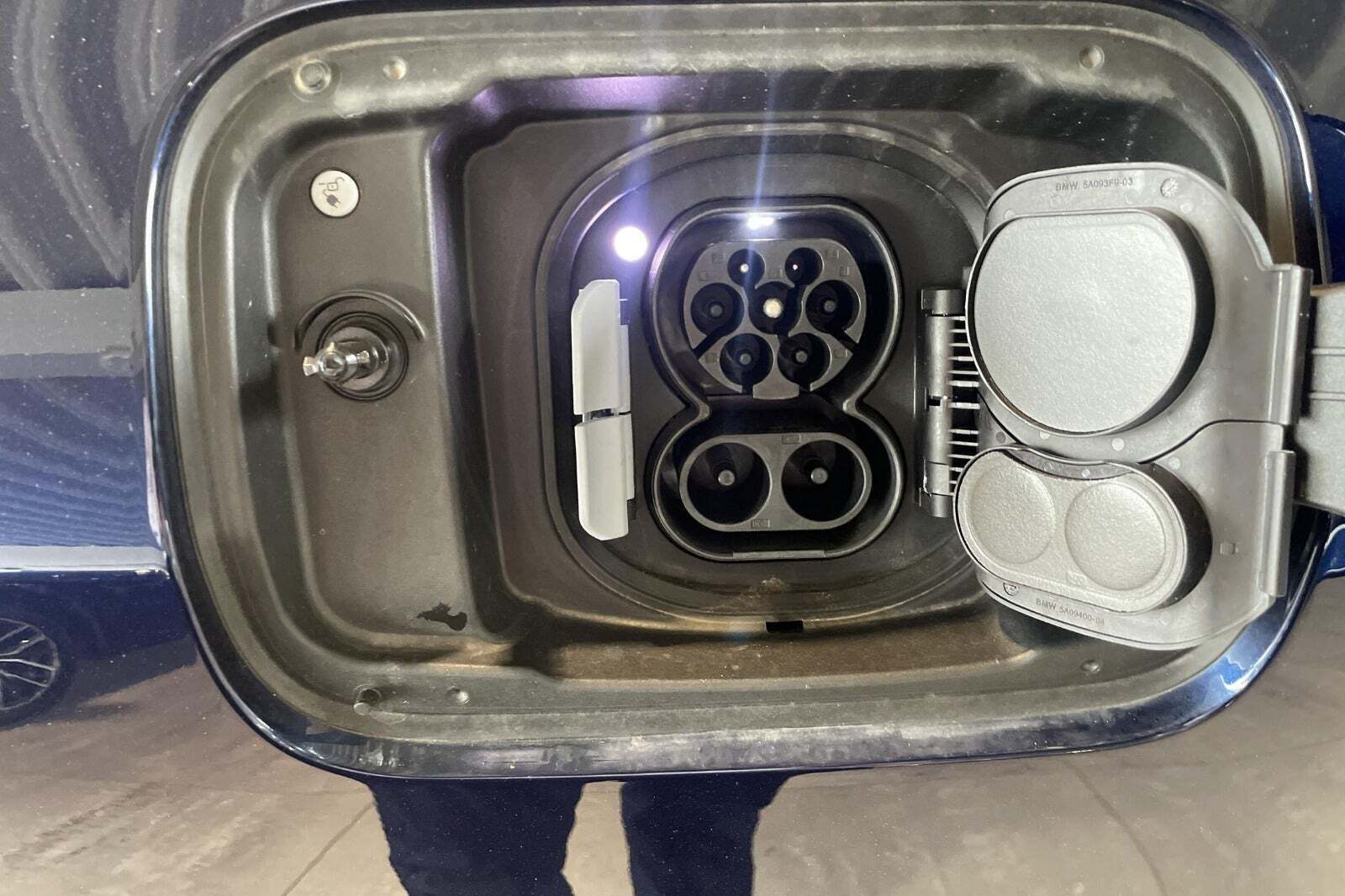 Blå BMW i4 fra 2025