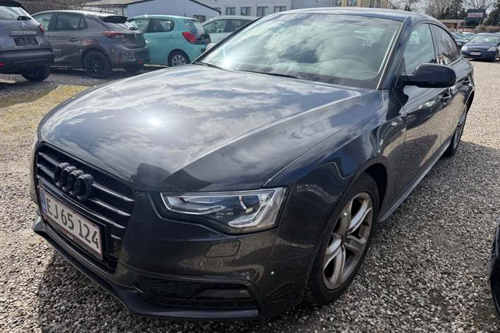 Grå Audi A5 fra 2016