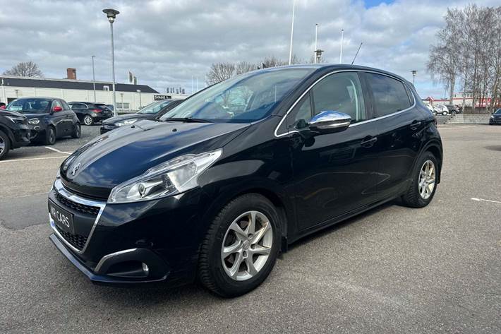 Sort Peugeot 208 fra 2018