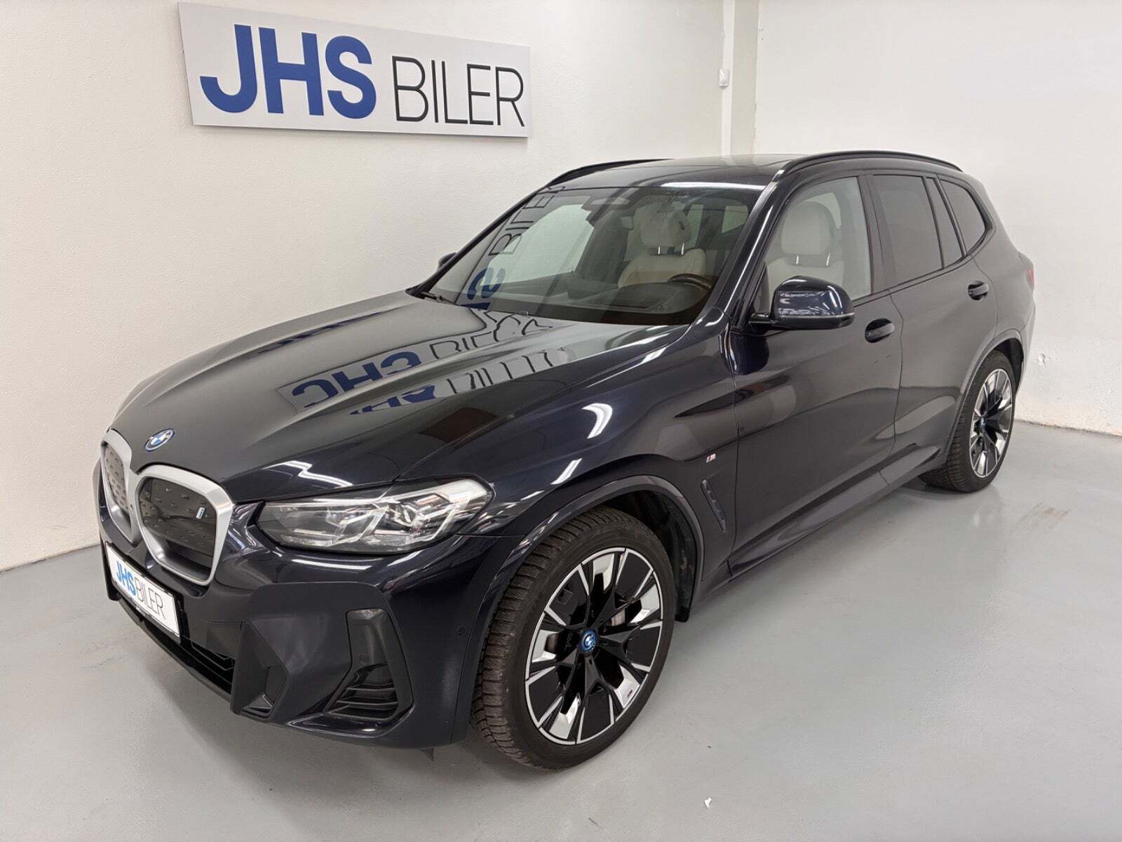 BMW iX3 Charged Plus M-Sport