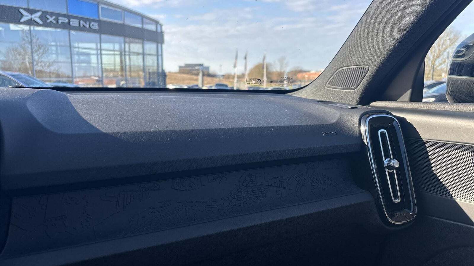 Sort Volvo XC40 fra 2022