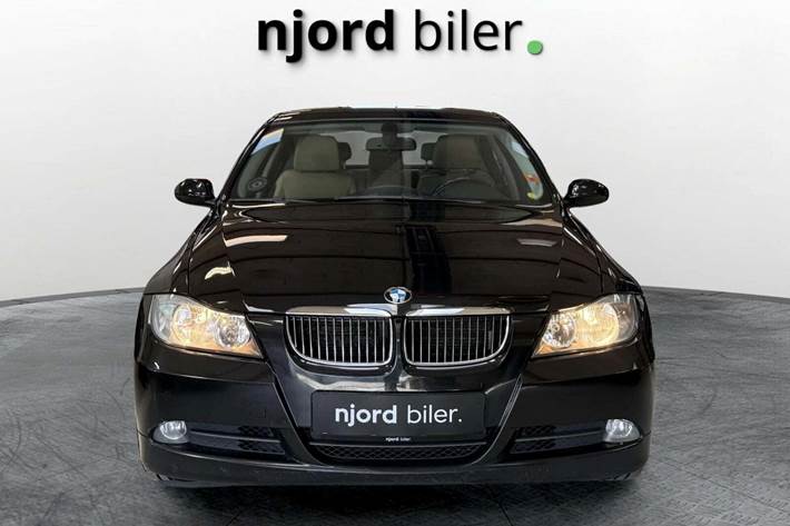undefined BMW 325i fra 2006