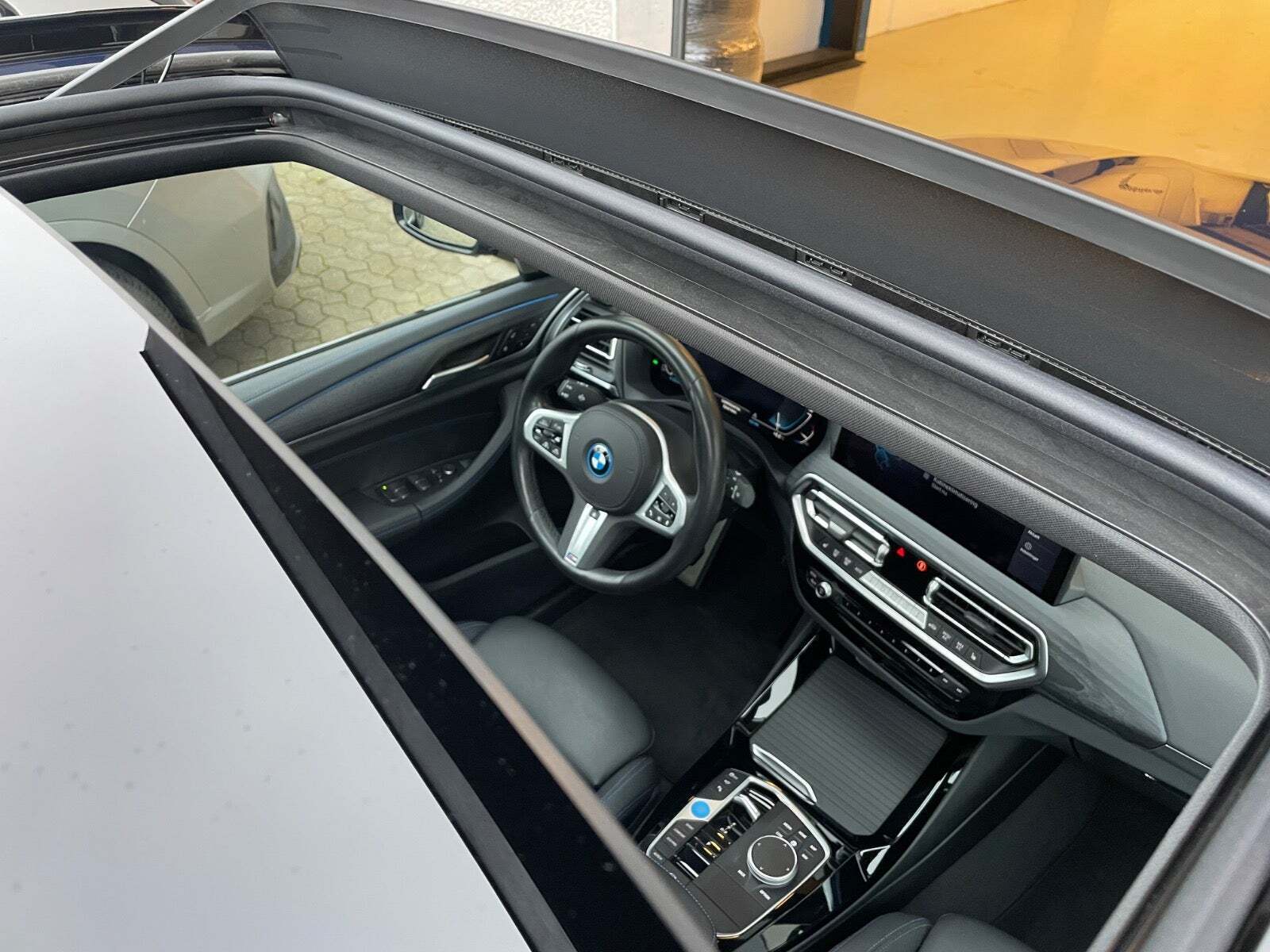 undefined BMW iX3 fra 2024