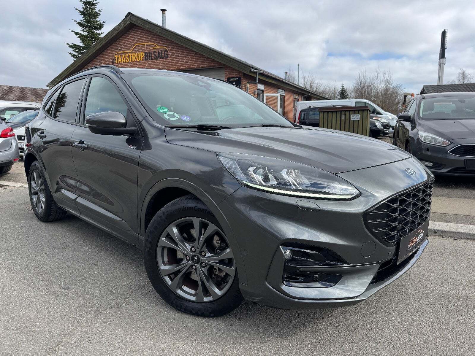 Ford Kuga 2,5 PHEV ST-Line CVT