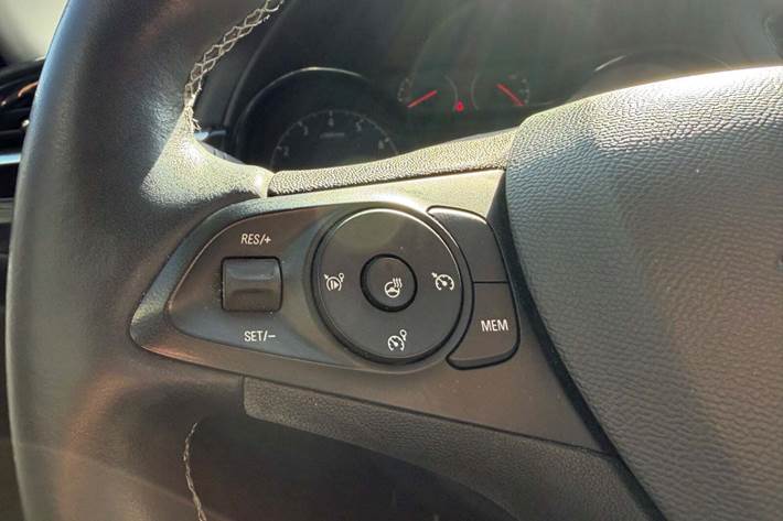 Sølv Opel Corsa fra 2019