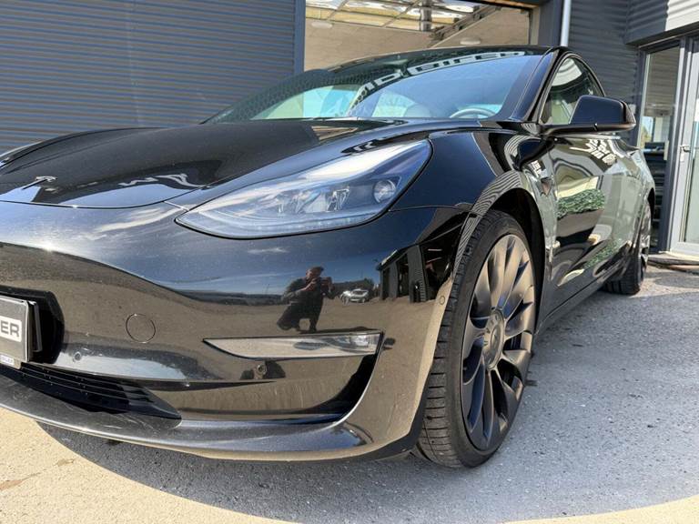 Tesla Model 3 Performance AWD